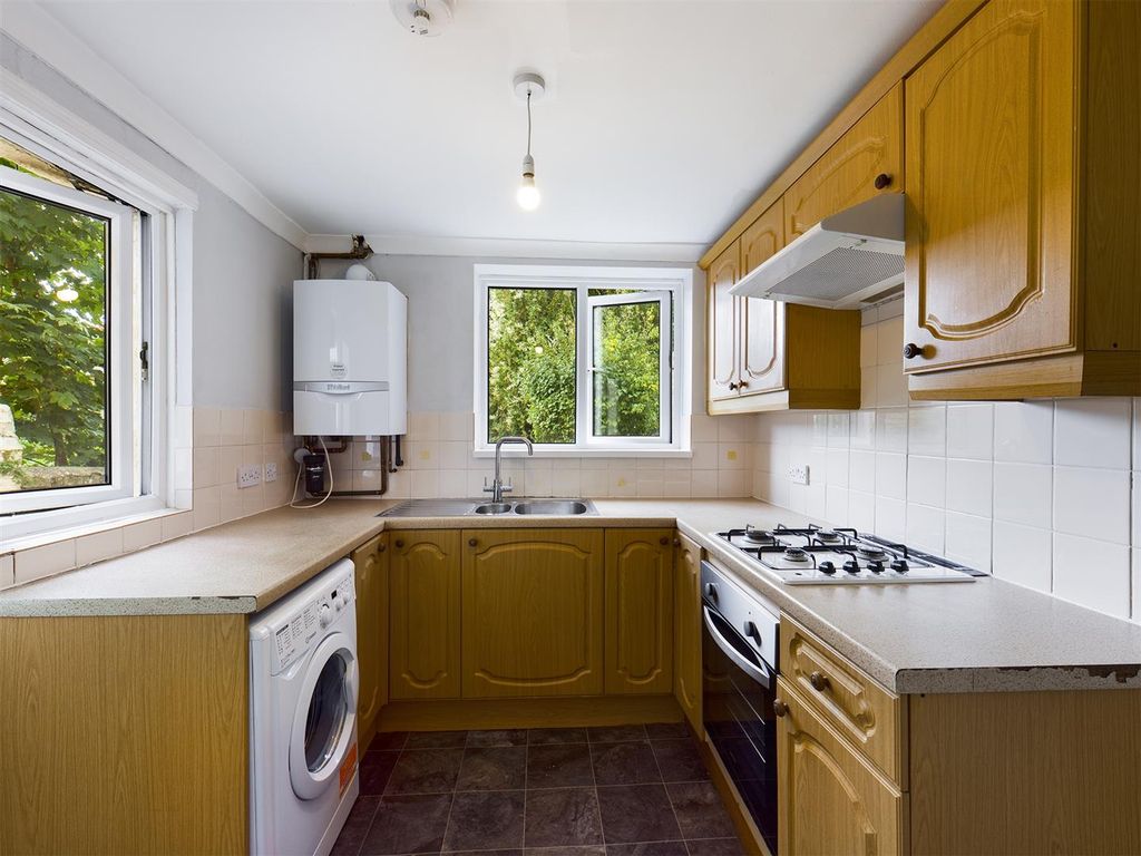 Property photo 3 of 11 Cam00771P1-Pr0136-Still03.Jpg