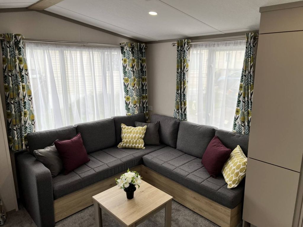 Property photo 3 of 13 3.Jpg