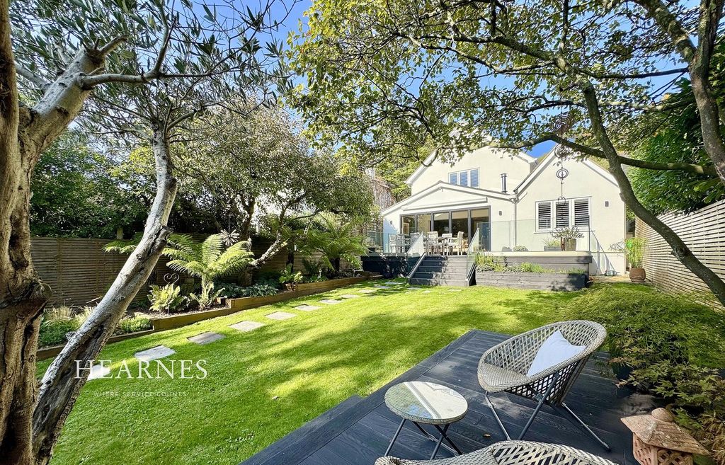 Property photo 1 of 44