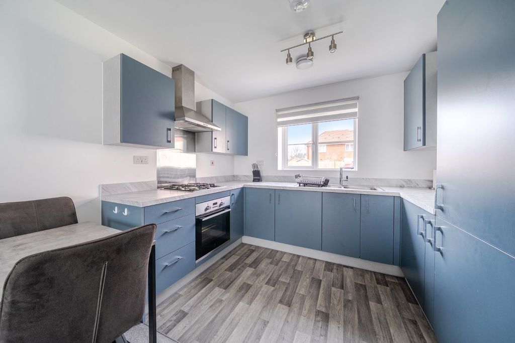 Property photo 2 of 22 Picture No. 14