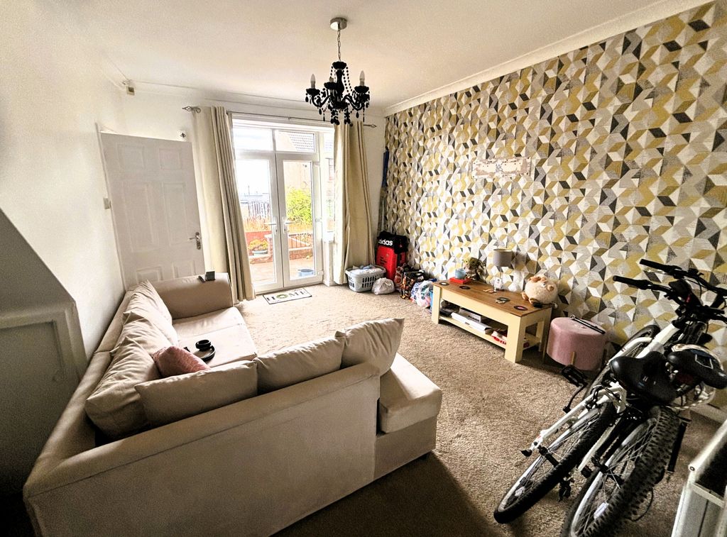 Property photo 2 of 13 Gallery