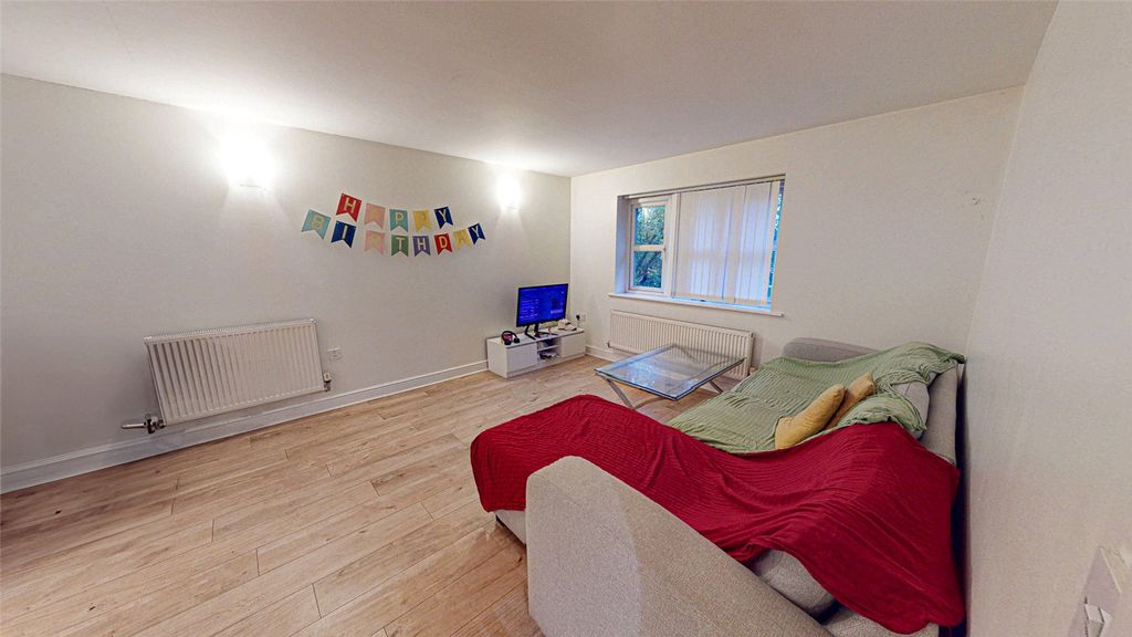 Property photo 3 of 8 Picture No. 07