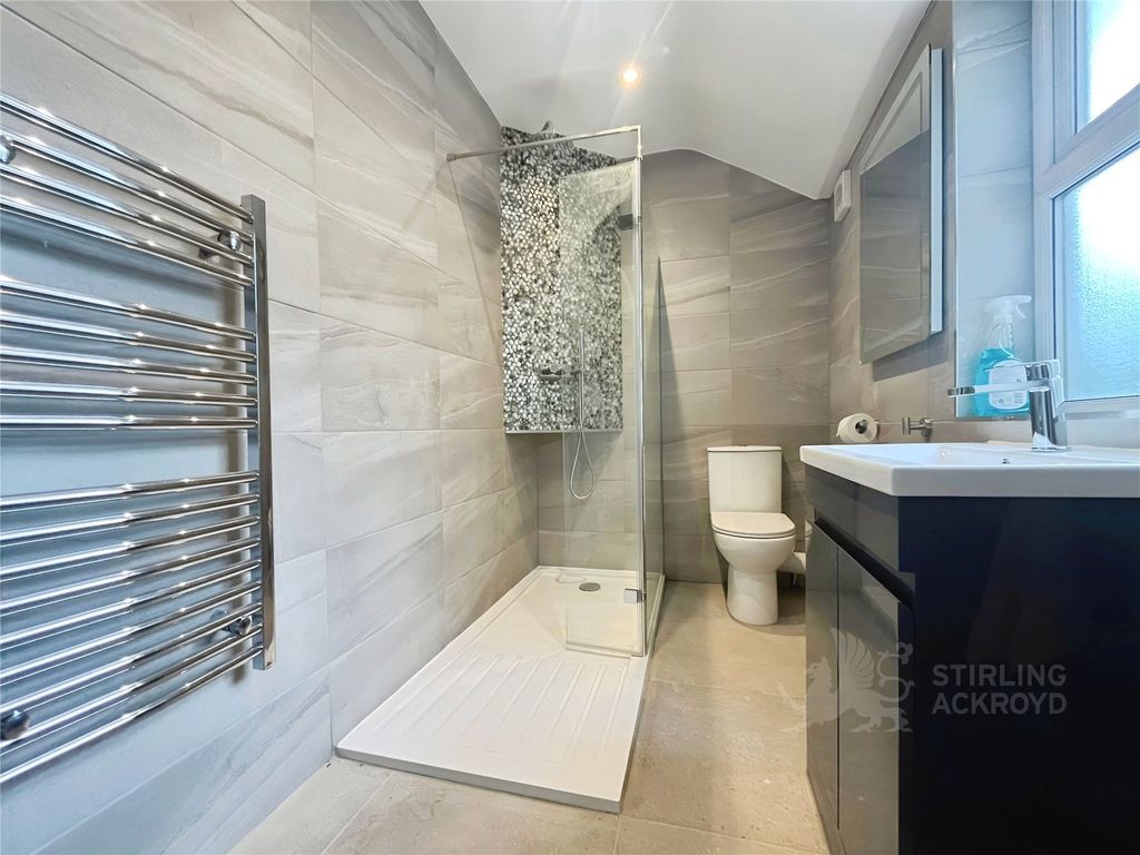 Property photo 3 of 5 Bathroom