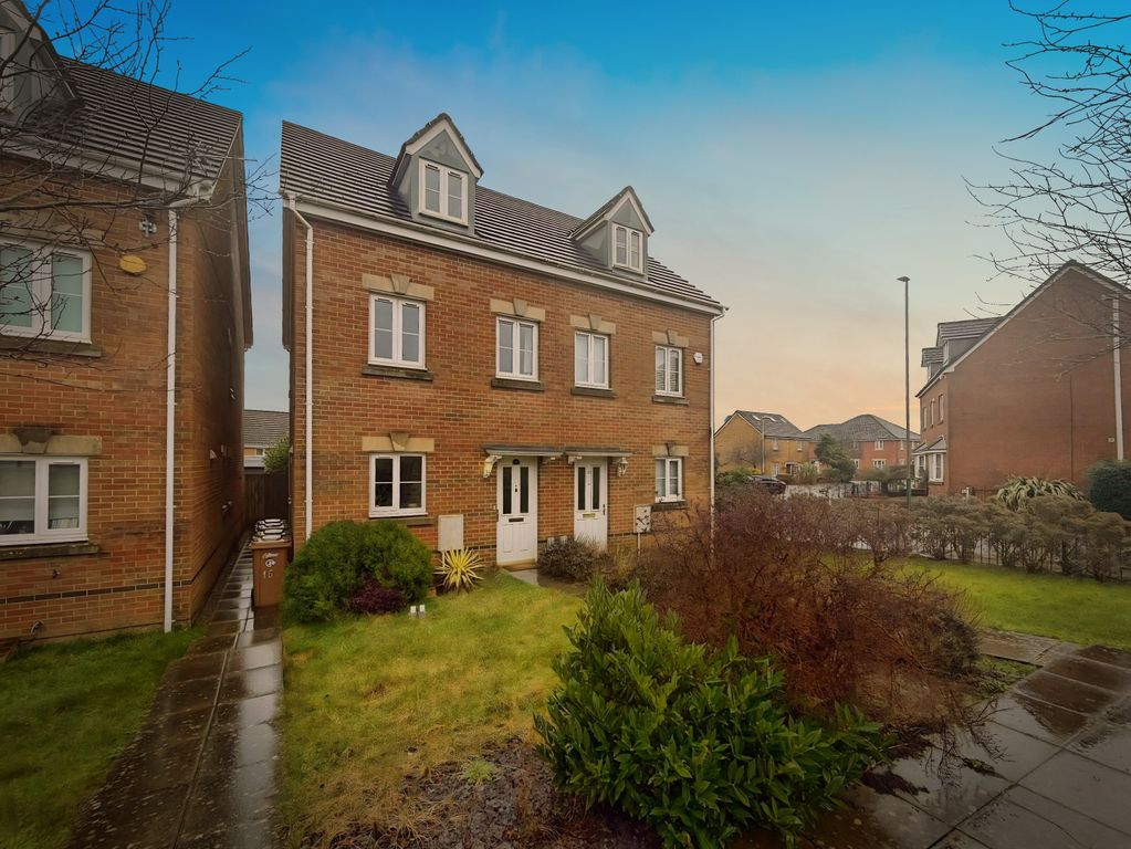 Property photo 1 of 14 Front