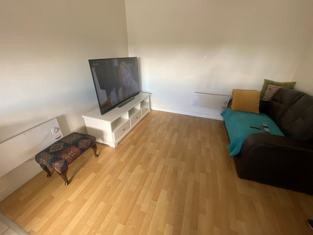 Property photo 3 of 5