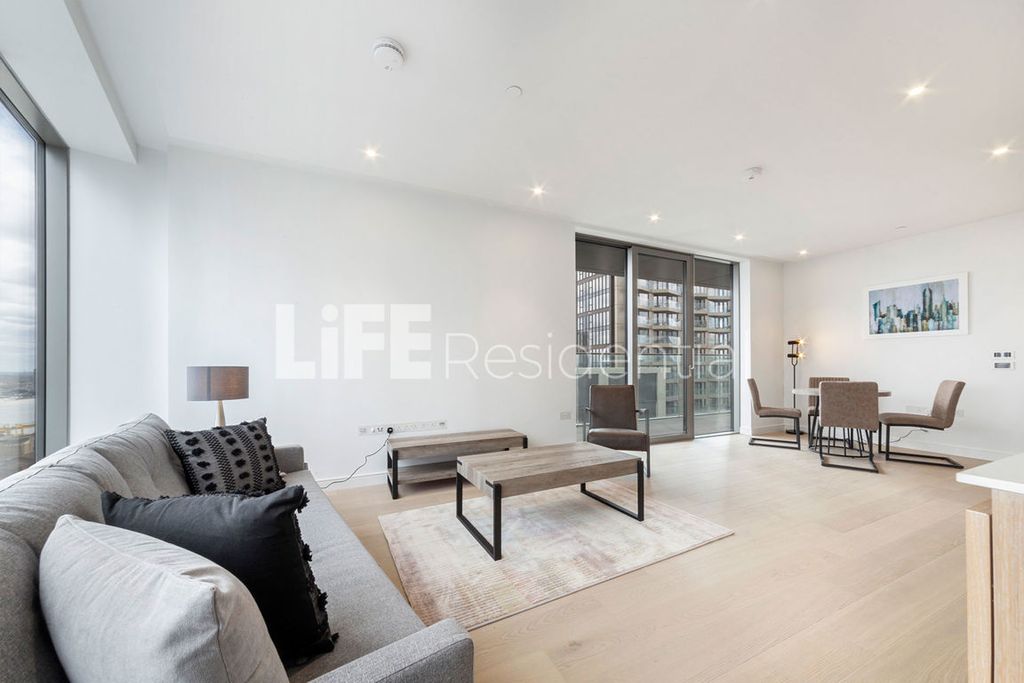 Property photo 3 of 25