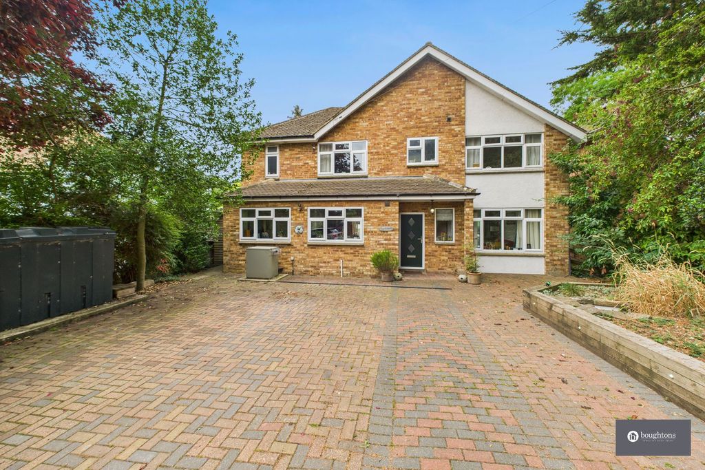 Property photo 1 of 41
