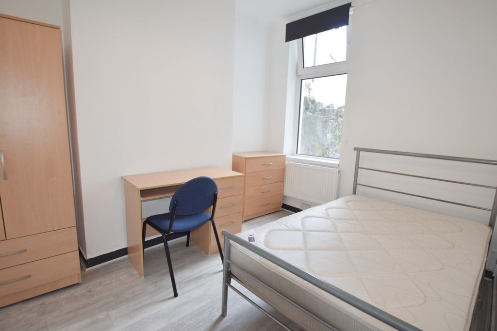 Property photo 2 of 8 Photo 2