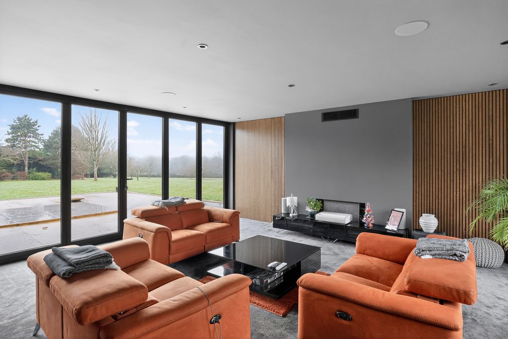 Additional image 12 of 7 bed detached house for saleWilderwick Road, East Grinstead RH19