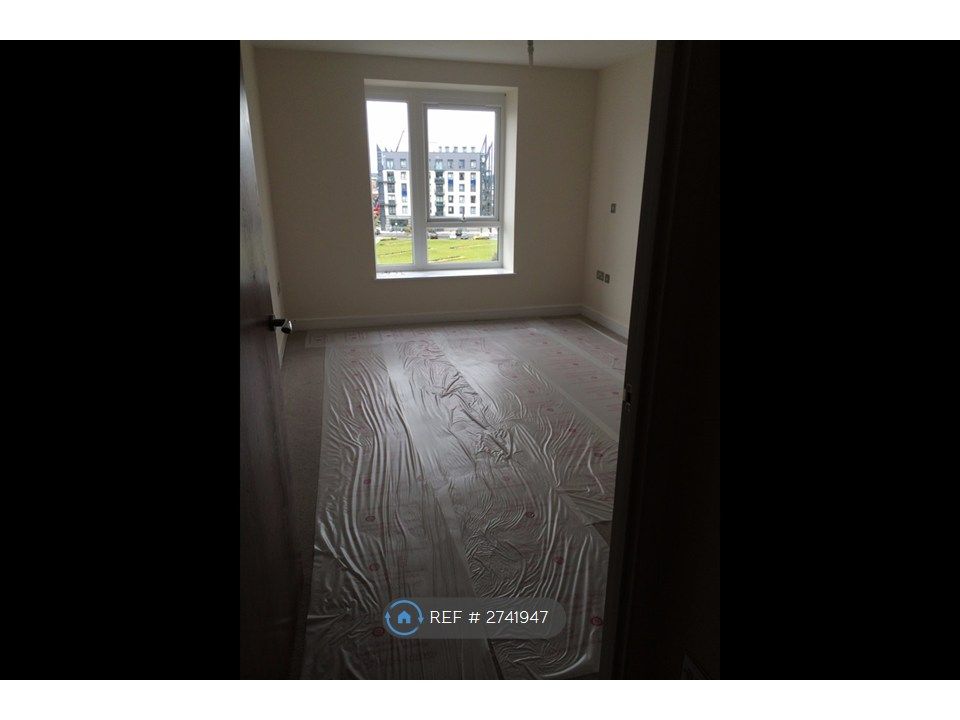 Property photo 3 of 6 Bedroom