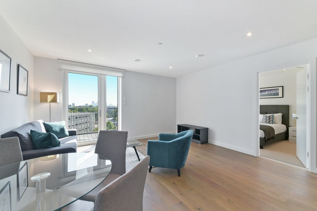 Property photo 2 of 8 Living Area