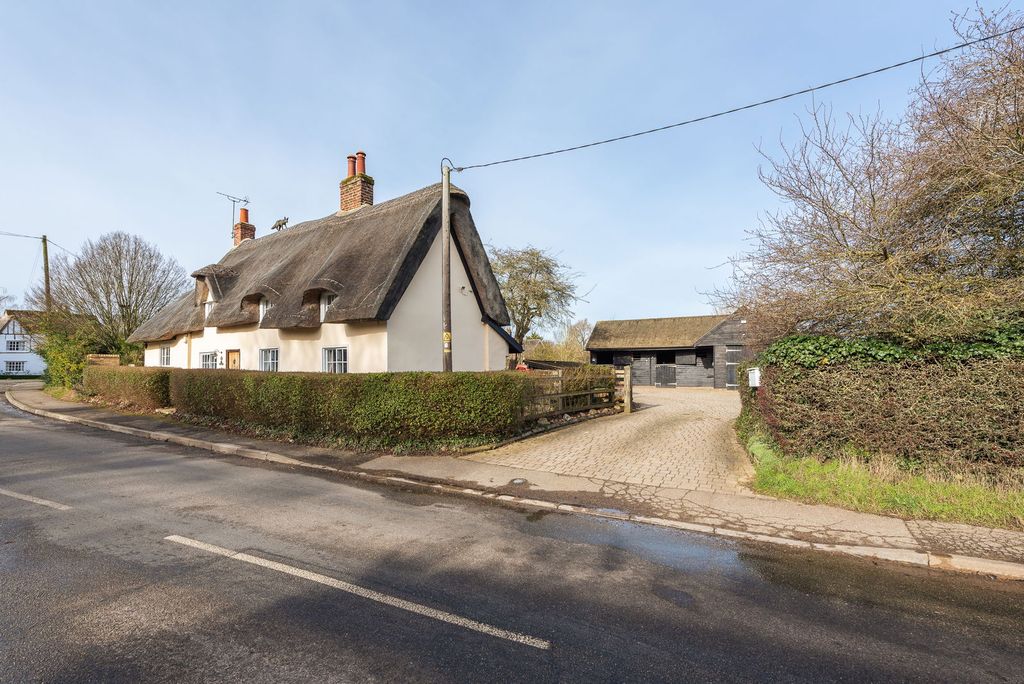 Property photo 2 of 43