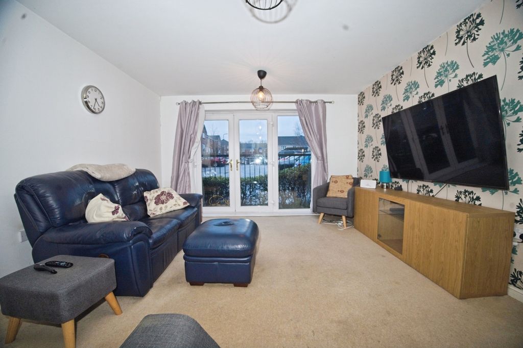 Property photo 2 of 15 Pbox-Img.Jpg