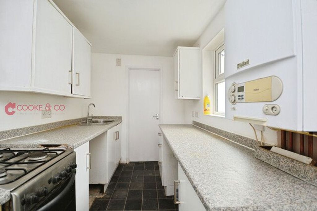 Property photo 2 of 6