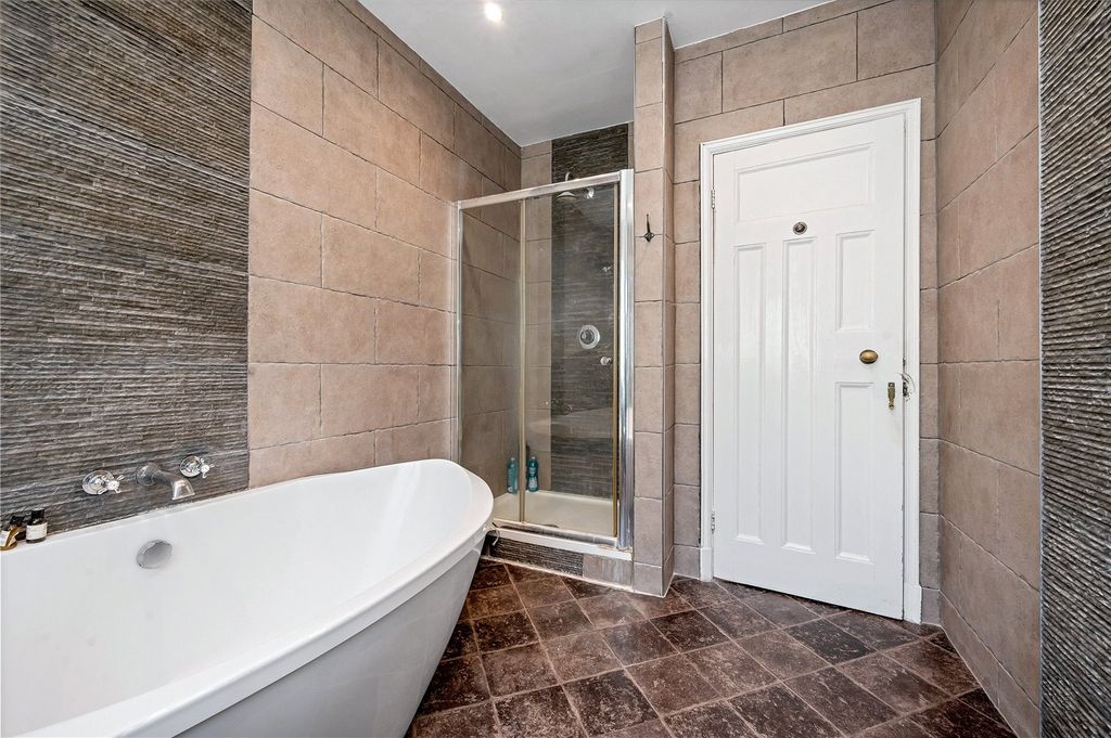 Additional image 18 of 6 bed detached house for saleToller Road, Stoneygate, Leicester LE2