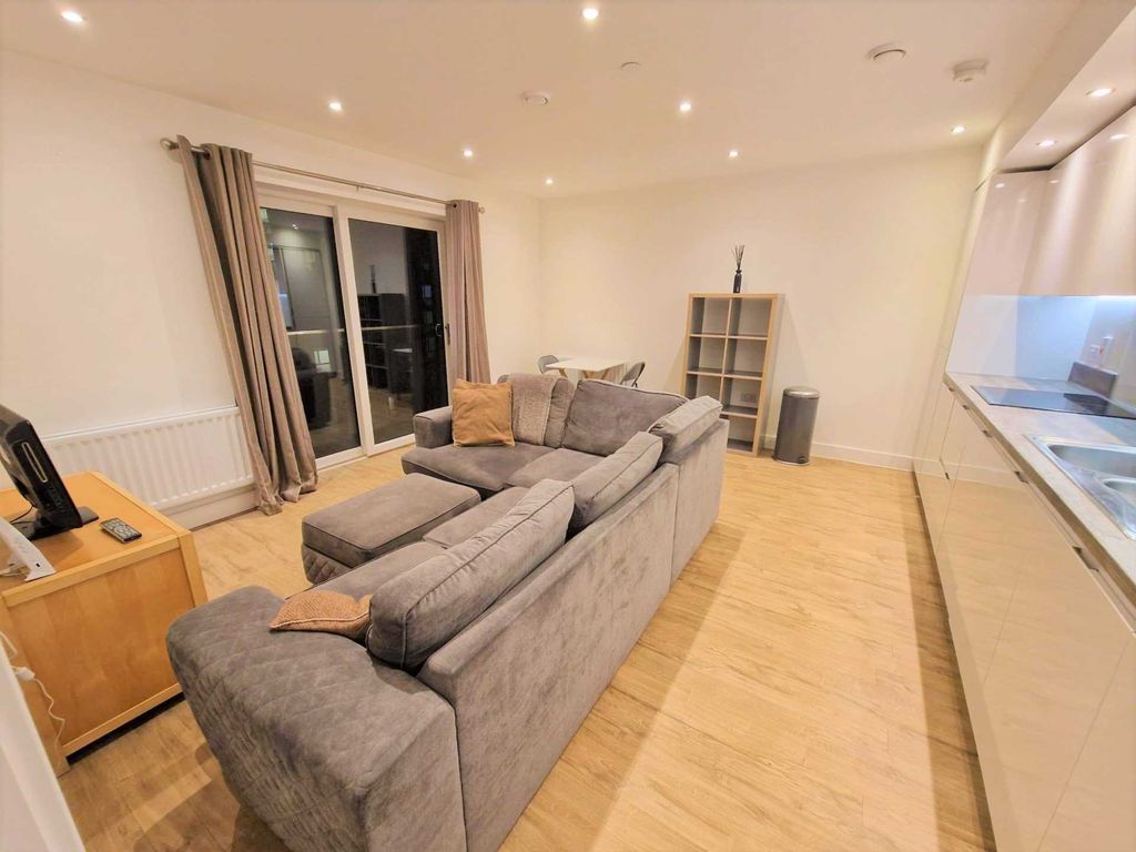 Property photo 3 of 6