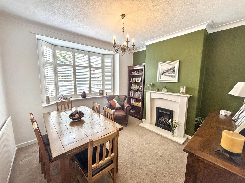 Property photo 3 of 9 20260714160459_20260714-Interior-6-A6Hk9Cpiorneadr