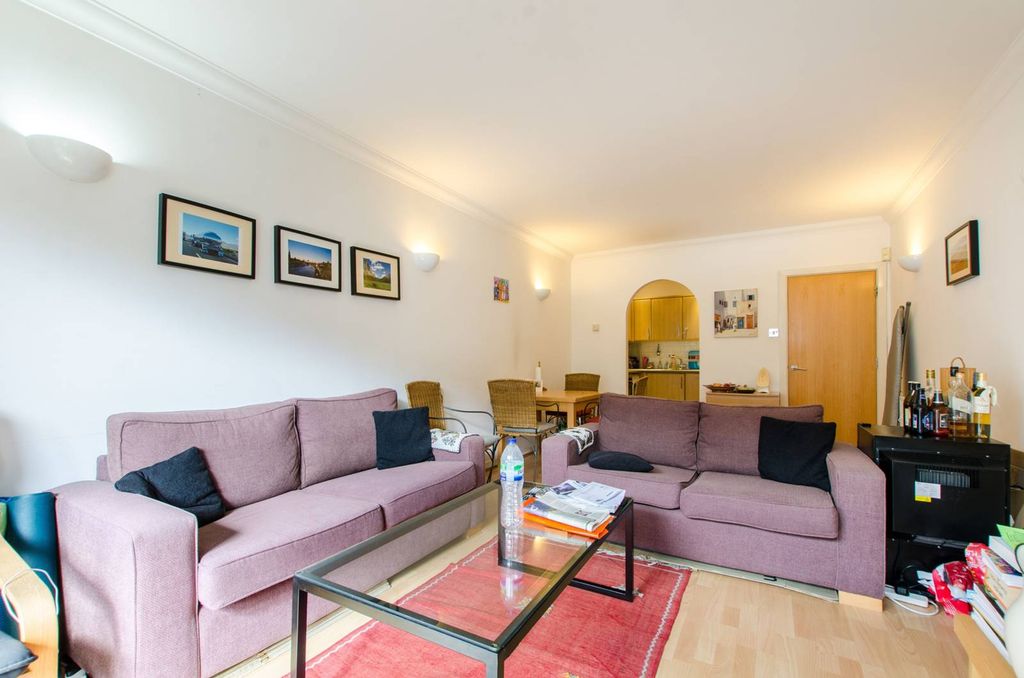 Property photo 1 of 5