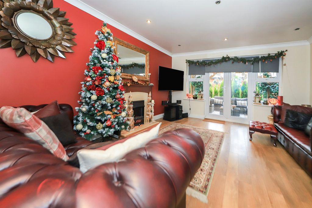 Property photo 3 of 16