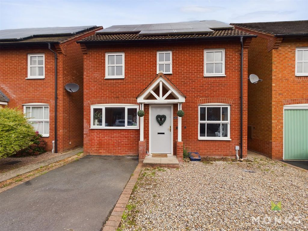 Property photo 1 of 16 Cam01348G0-Pr0491-Still016.Jpg
