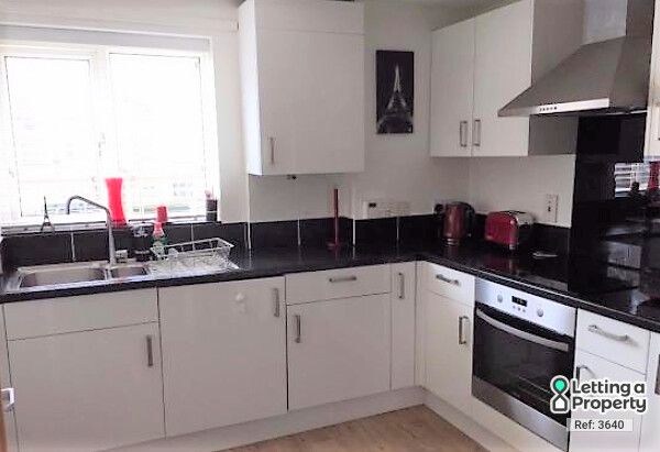 Property photo 2 of 5