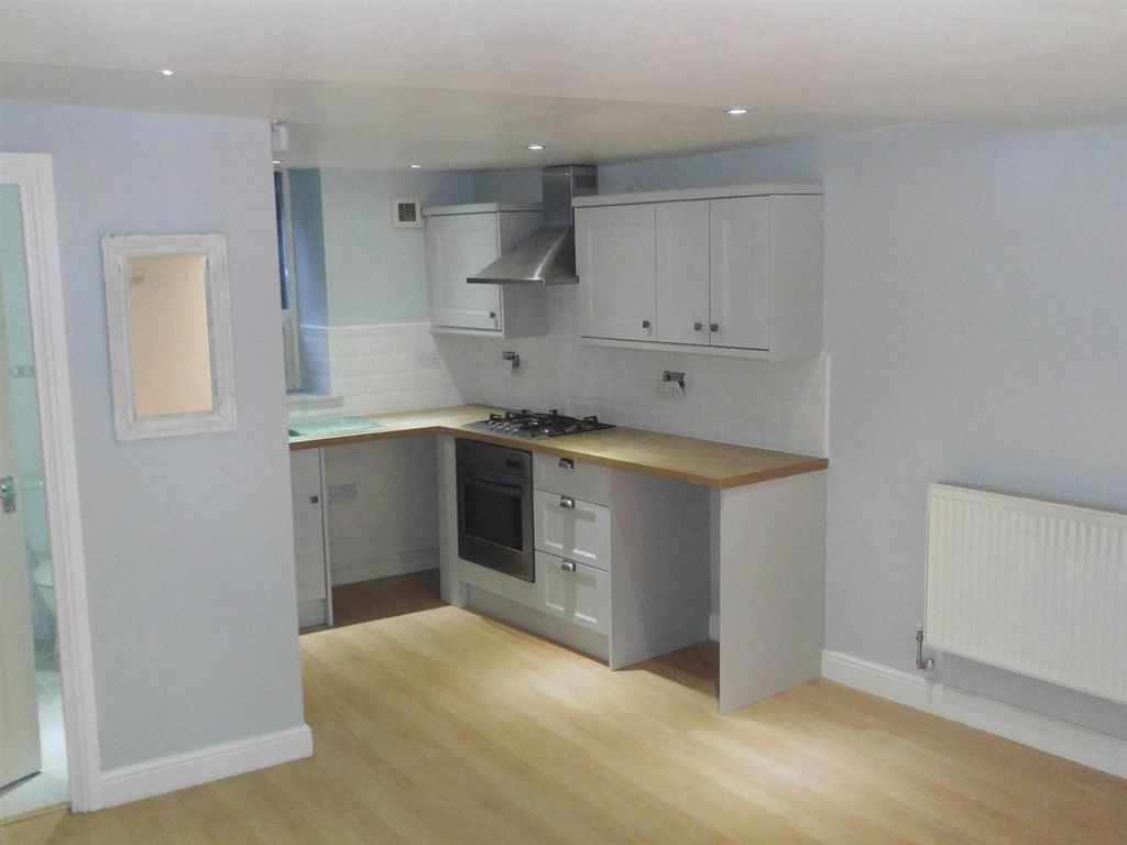 Property photo 3 of 8 Cymera_20171205_111212.Jpg