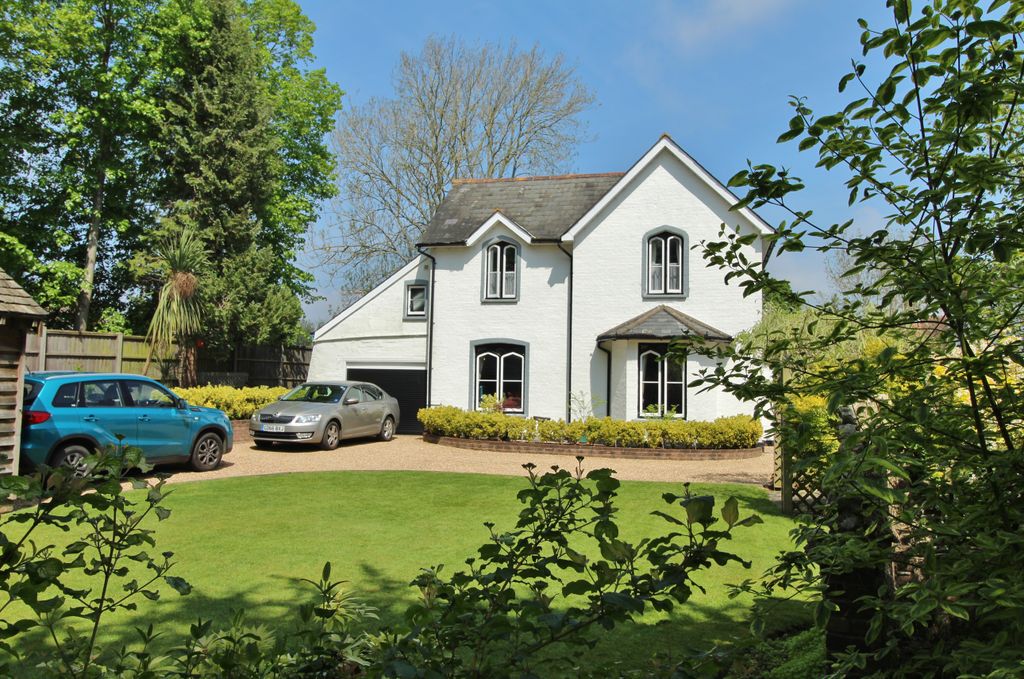 Property photo 1 of 36