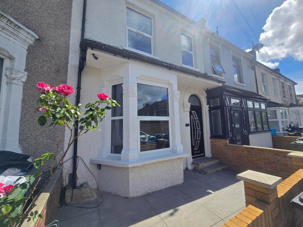 Property photo 1 of 15 4231480