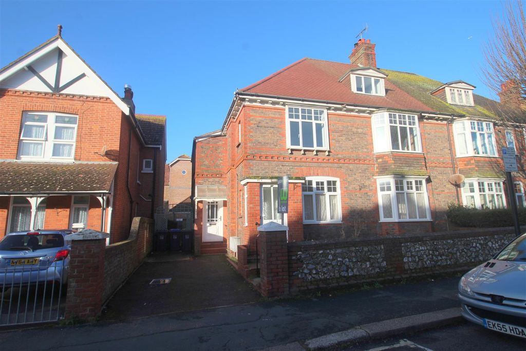 Property photo 1 of 9 Salisbury Road Front.Jpg 2.Jpg