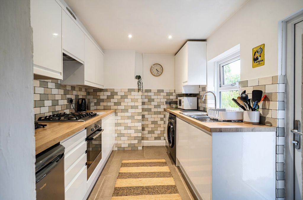 Property photo 3 of 24 1527746 (7)