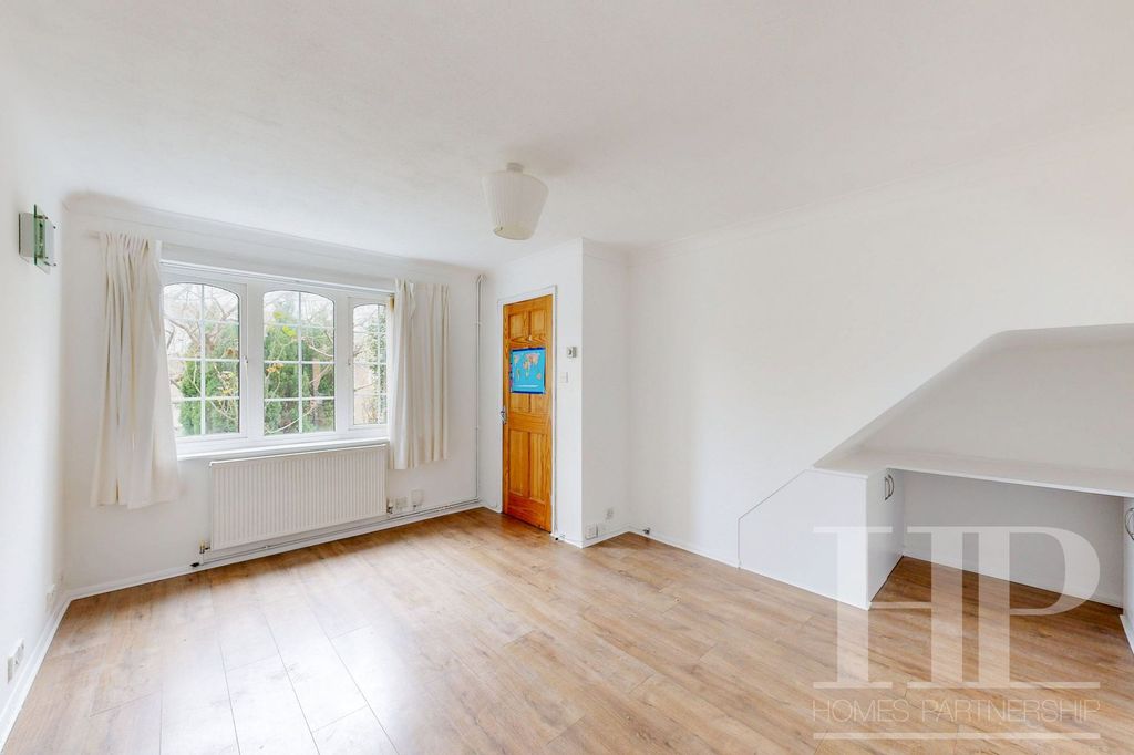 Property photo 3 of 20