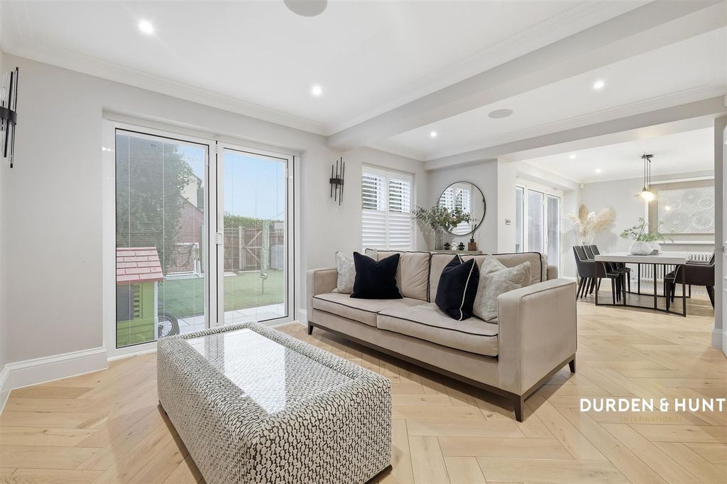 Property photo 3 of 34 The Moat