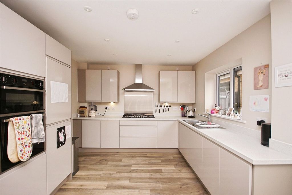 Property photo 3 of 15 Picture No. 73