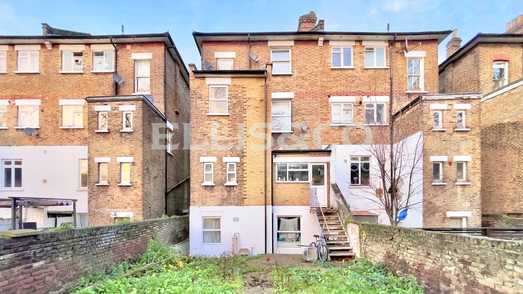 Property photo 1 of 17 Picture No. 01