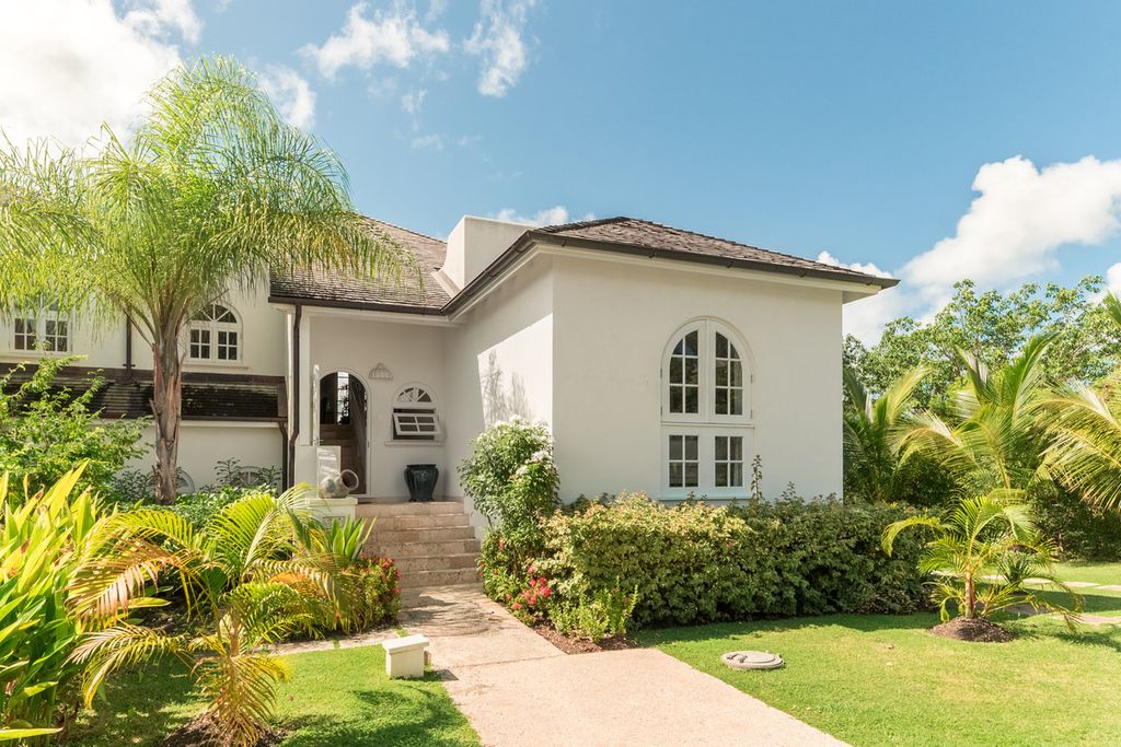 Property photo 3 of 32