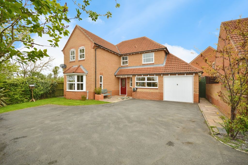 Property photo 1 of 18 Pbox-Img.Jpg