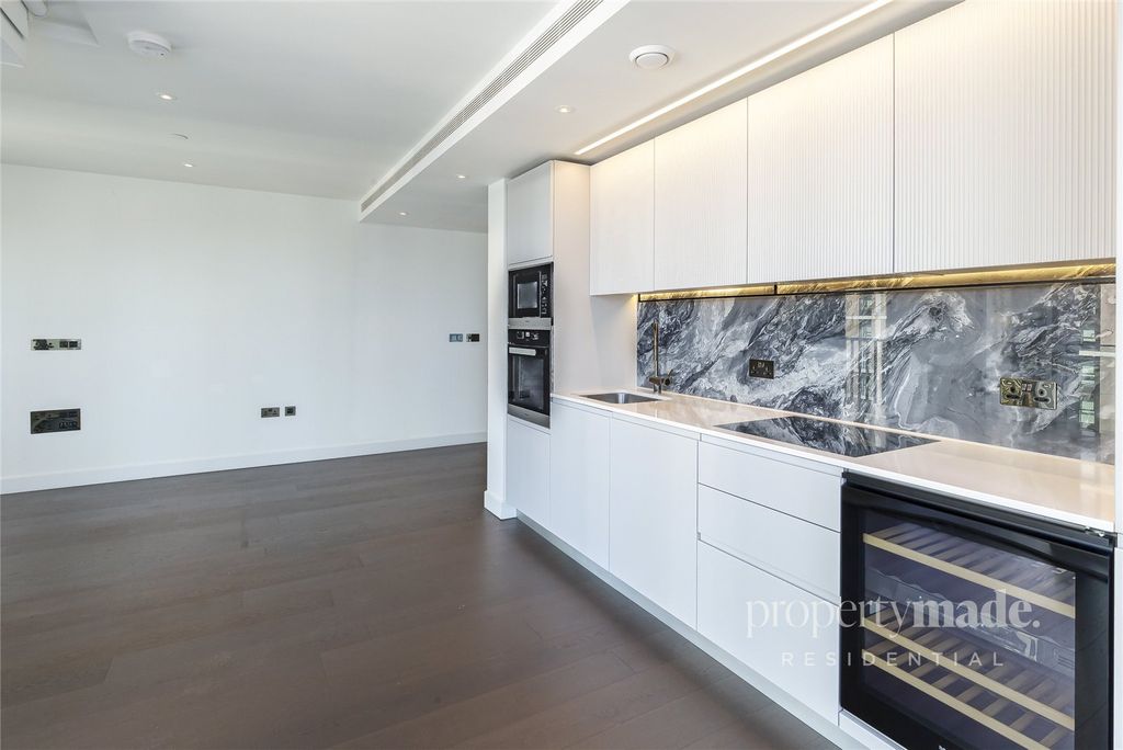Property photo 3 of 13 Picture No. 02