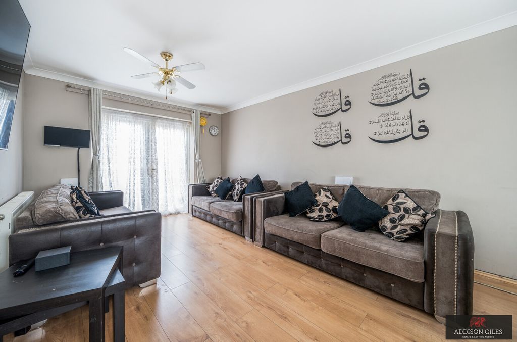 Property photo 2 of 15 Photo 2