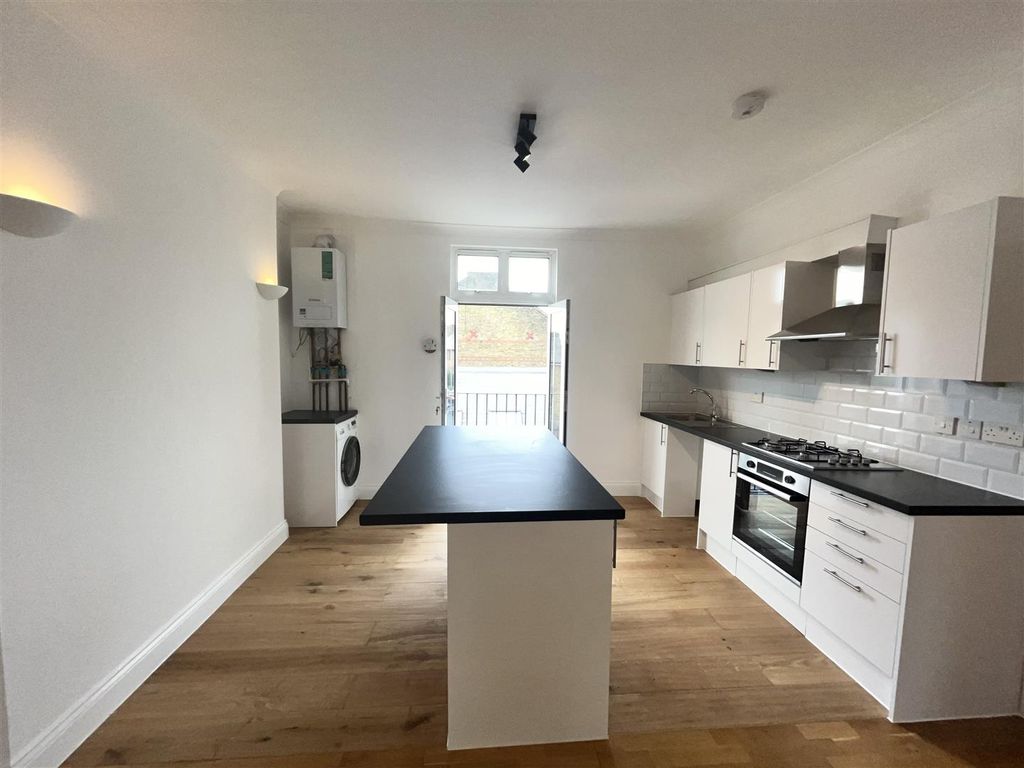 Property photo 3 of 8 Img_6830.Jpg