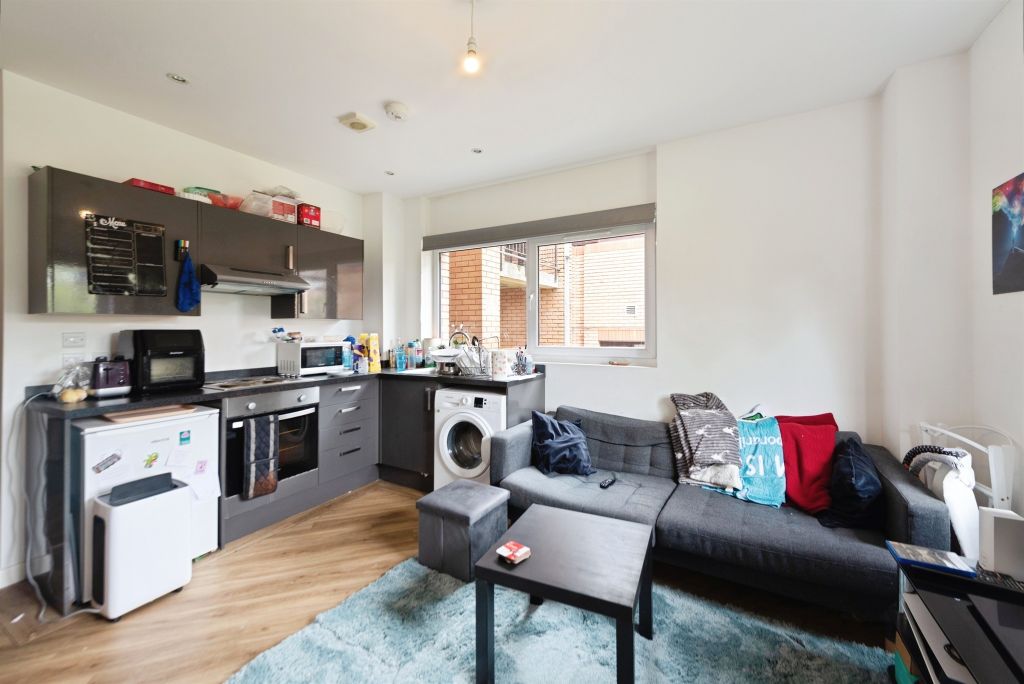 Property photo 3 of 12