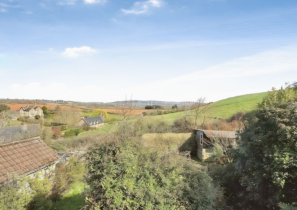 Property photo 3 of 22