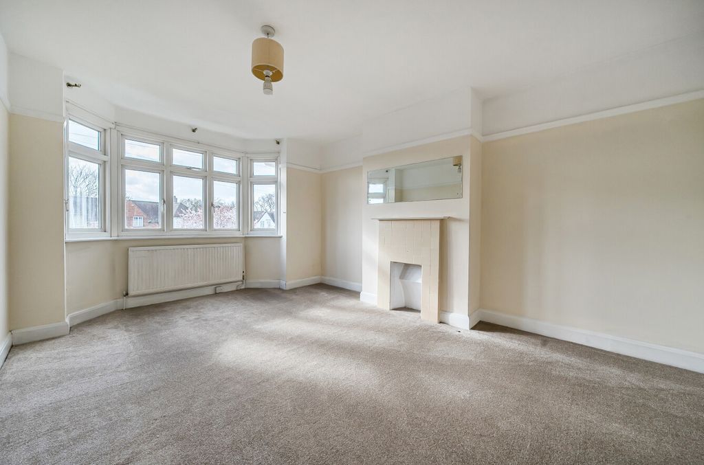 Property photo 2 of 10 1424725-8-69B1B99...