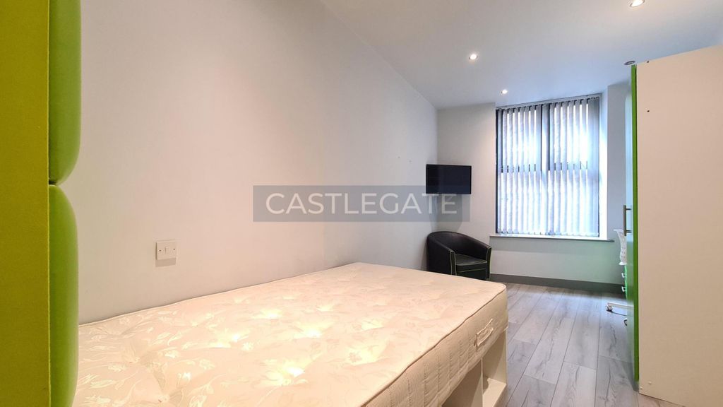 Property photo 3 of 15 Flat 6, Rooms 4, Dundas Works, 15-17 Dundas Street, Huddersfield, HD1 2He (2)