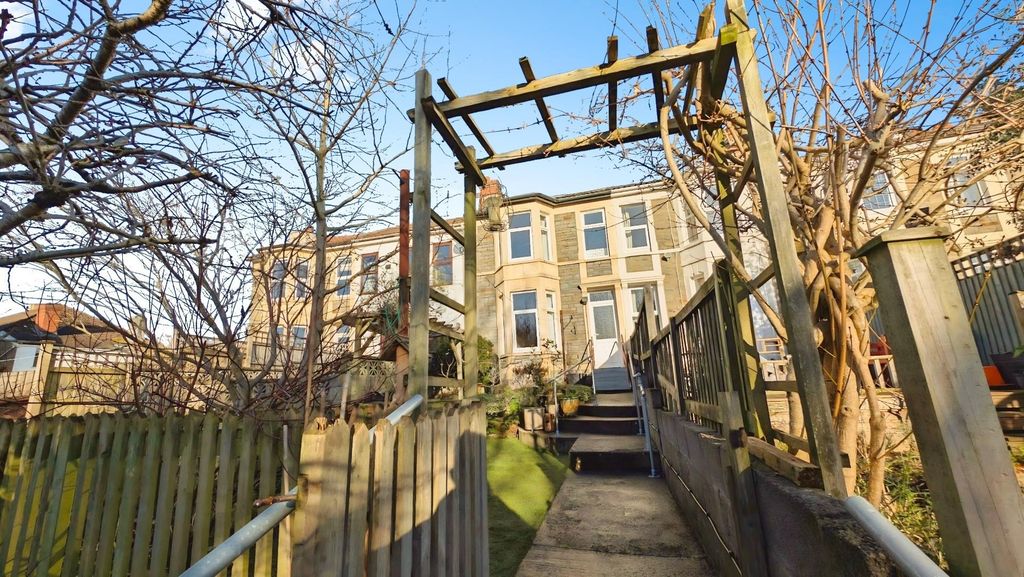 Property photo 1 of 31 41c69A02-Pxl_20260102_105718932.Jpg