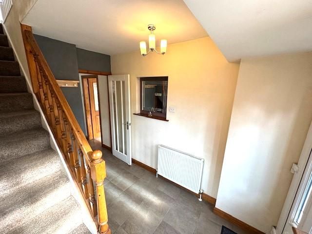 Property photo 2 of 23 Entrance Hall