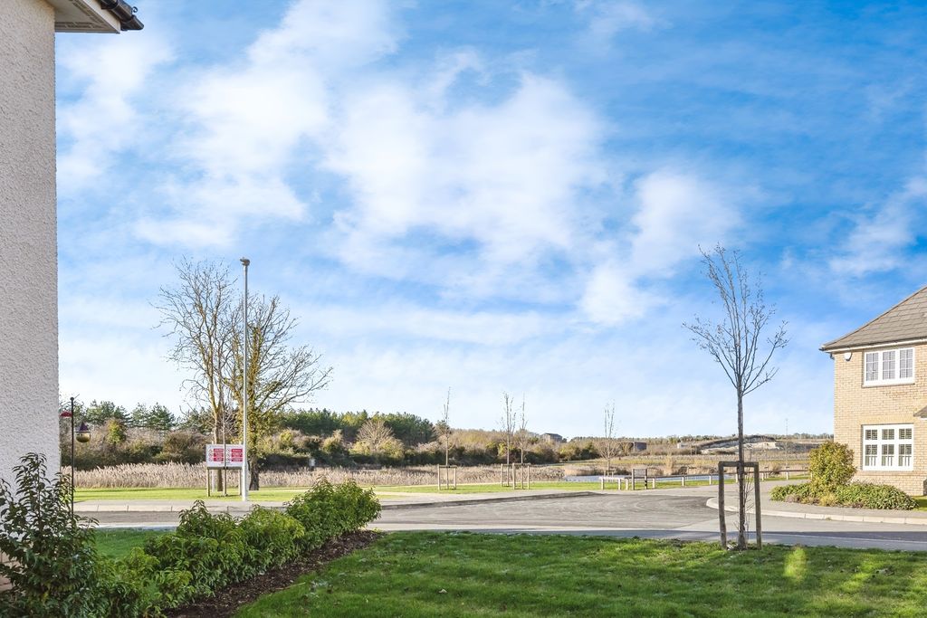 Property photo 2 of 21 Pbox-Img.Jpg