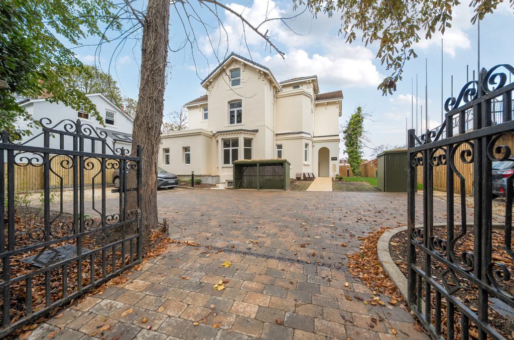 Property photo 1 of 10 1522826-20-6Aabca...