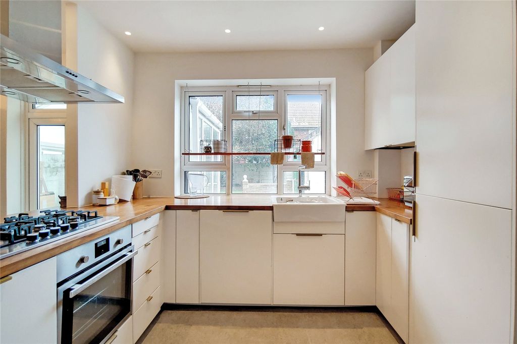 Property photo 3 of 15 Kitchen