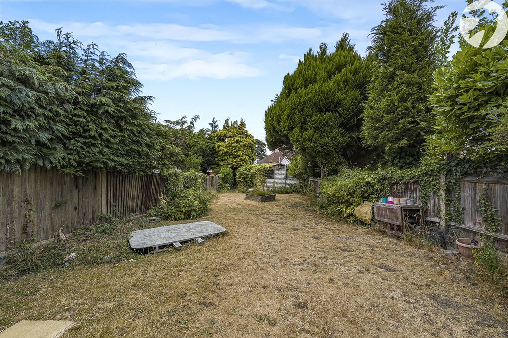 Property photo 3 of 21 Picture 3