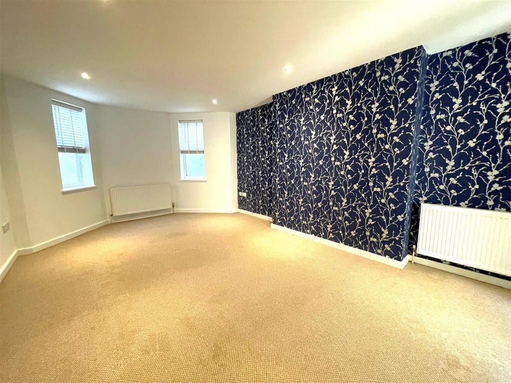 Property photo 2 of 8 2.Jpg